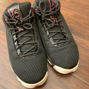 Nike Jordan Girls Basketball 🏀 shoes sz 5.5